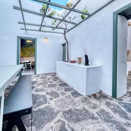 Casa Amaris - Award-winning Canarian House By Lanzarote Ариа