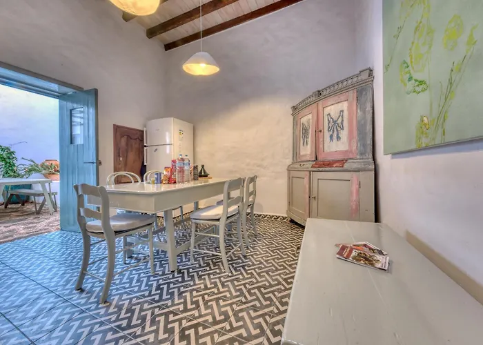 Casa Amaris - Award-winning Canarian House By Lanzarote