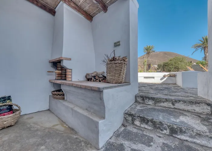 Holiday home Casa Amaris - Award-winning Canarian House By Lanzarote